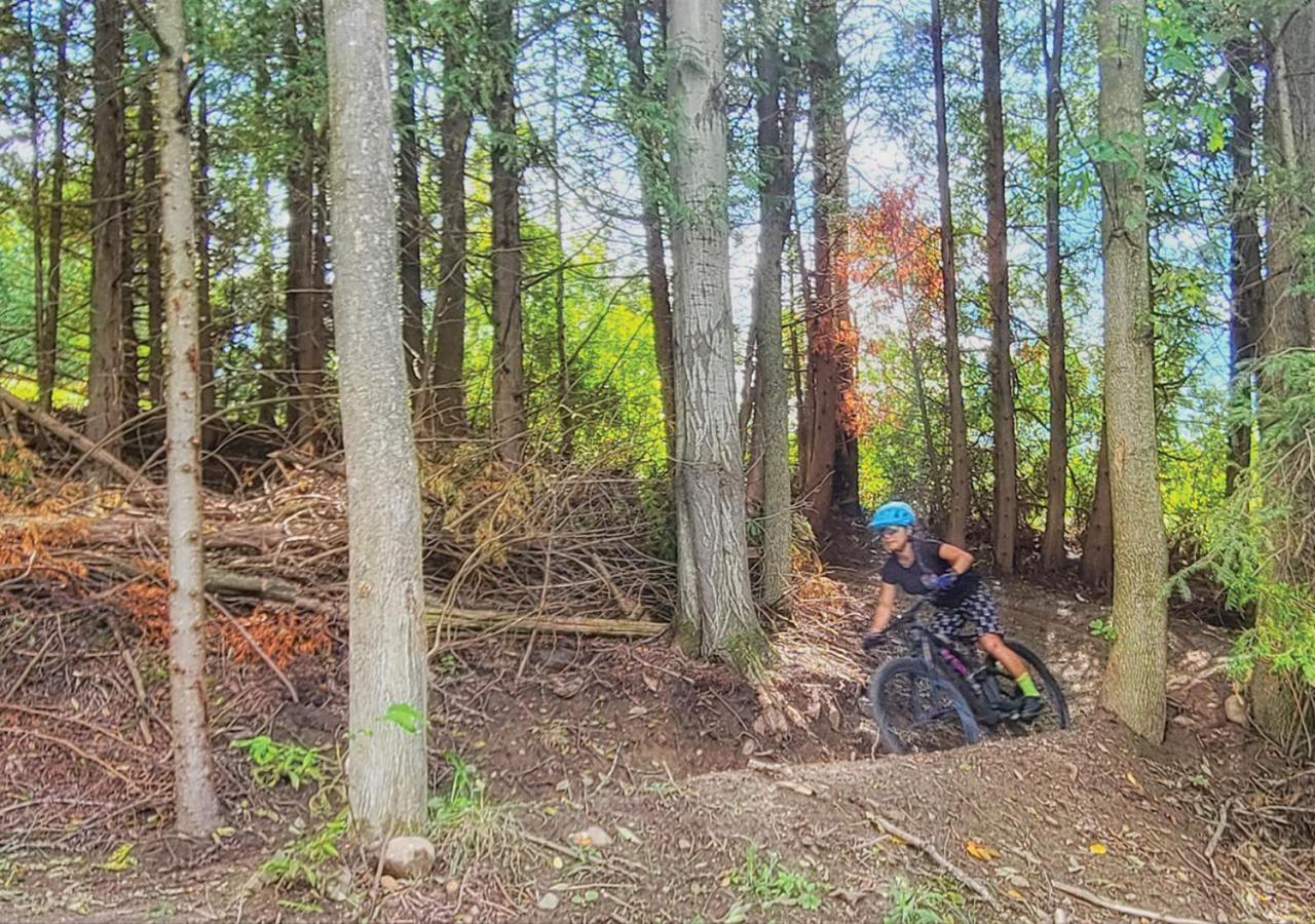 Hockley Valley Resort Orangeville Bagian luar foto